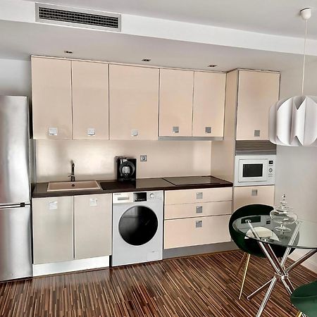 Apartamento Centrico Con Plaza De Garaje Y Piscina Múrcia Exterior foto