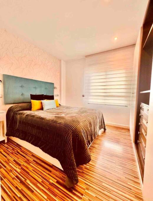 Apartamento Centrico Con Plaza De Garaje Y Piscina Múrcia Exterior foto
