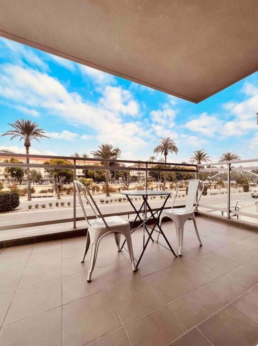 Apartamento Centrico Con Plaza De Garaje Y Piscina Múrcia Exterior foto